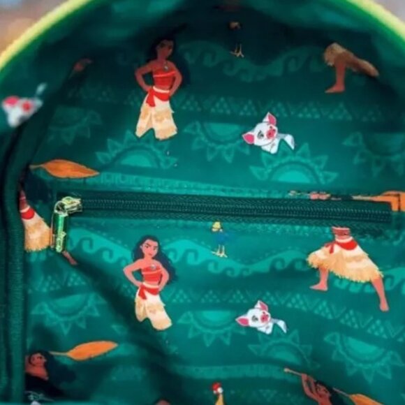 Loungefly Moana Heart of Te Fiti Sequins Mini Backpack NWT - Picture 3 of 7